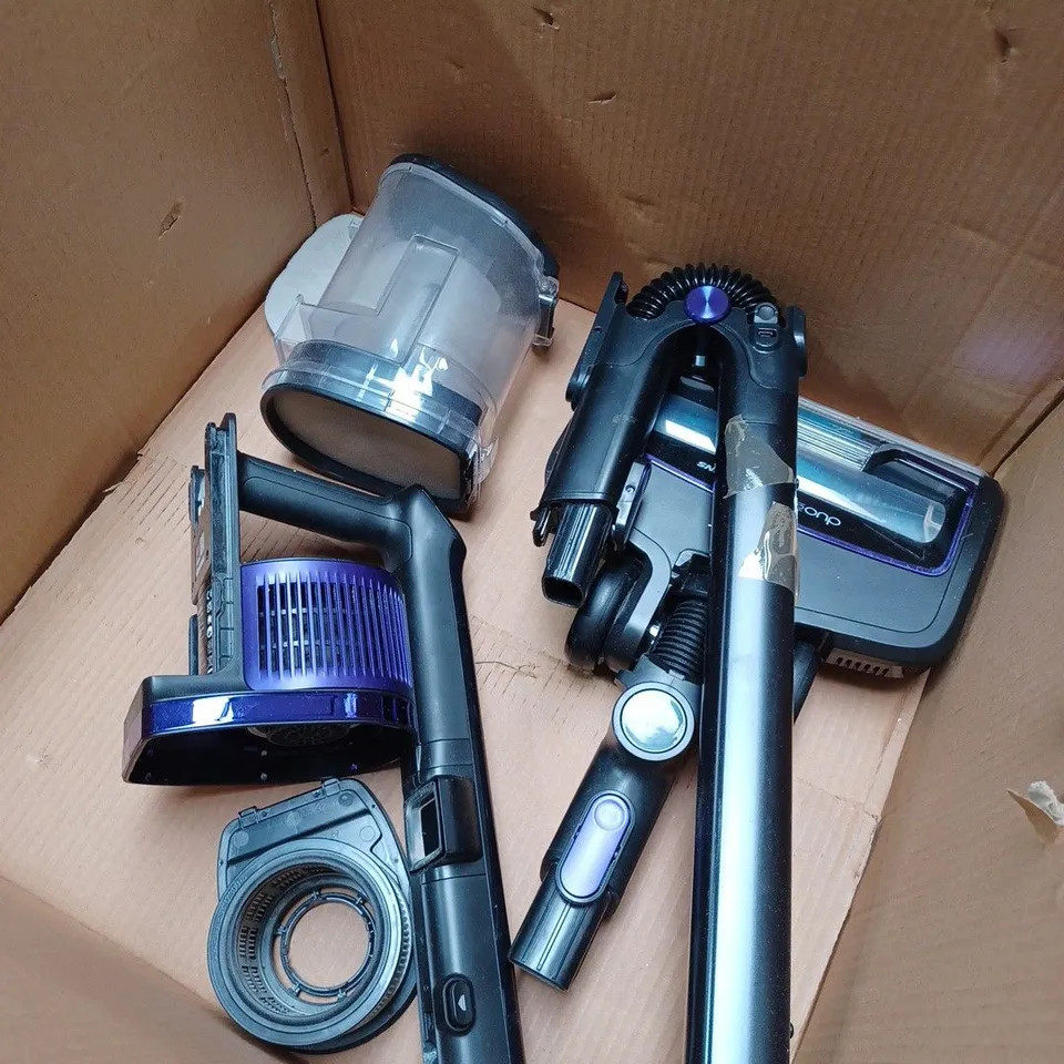 BOXED SHARK COMPLETE HOME CORDLESS STICK VACUUM