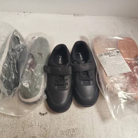 BOX OF APPROXIMATELY 20 ASSORTED PAIRS OF SHOES AND FOOTWEAR ITEMS IN VARIOUS COLOURS, STYLES, AND SIZES - COLLECTION ONLY