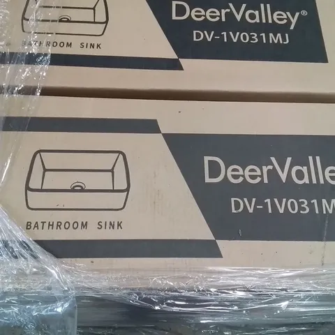 PALLET CONTAINING 16 DEERVALLEY DV-1V031MJ BATHROOM SINK BASINS
