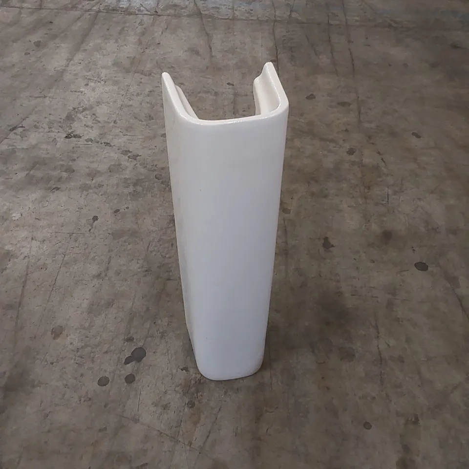 BOXED SERIES 600 FULL PEDESTAL FOR 52CM BASIN IN WHITE