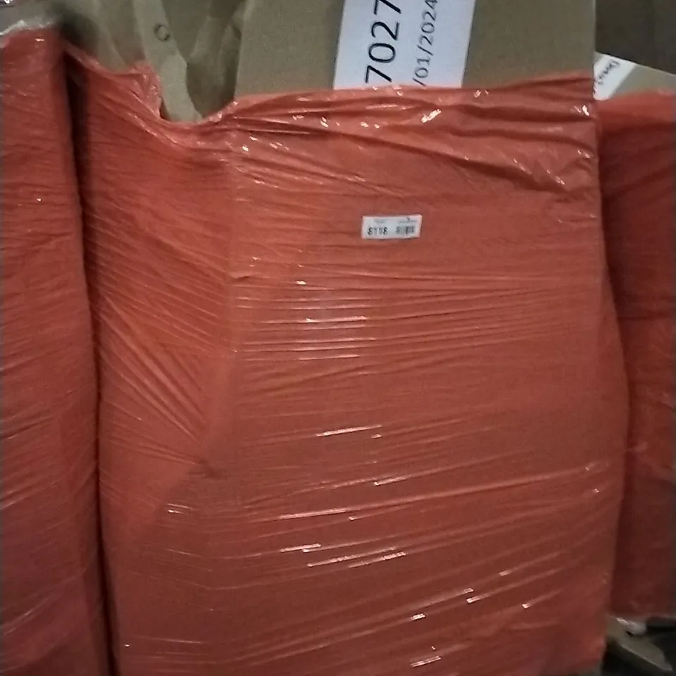 PALLET OF ASSORTED PRODUCTS TO INCLUDE; HOLLYWOOD MAKE UP MIRROR, VOGUE TRAY, MARINE BLUE ACTINIC LIGHTS AND WOK