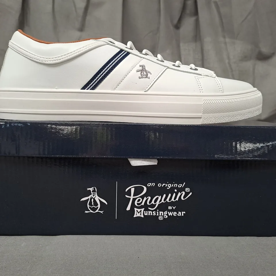 BOXED PAIR OF PENGUIN SHOES IN WHITE/NAVY SIZE 11