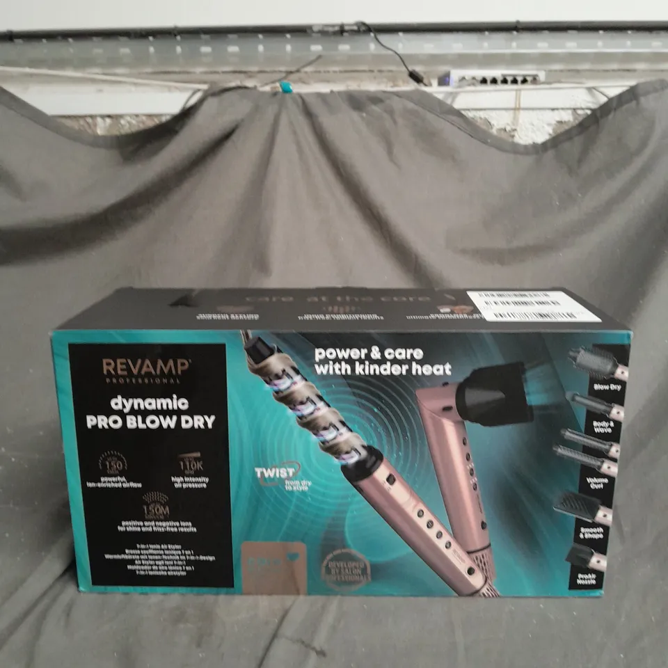 REVAMP DYNAMIC RADIANCE PRO BLOW DRY 7 IN 1 IONIC AIRSTYLER