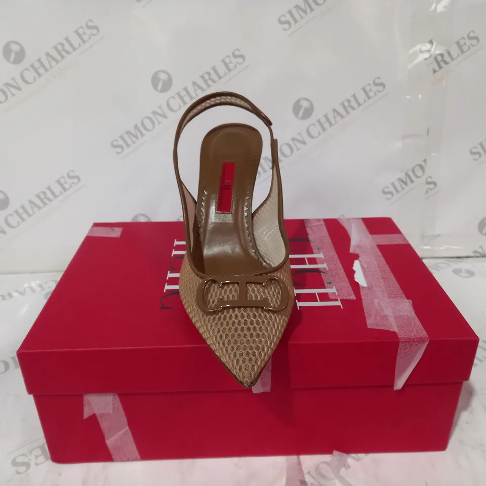 CHCH BROWN HEELS SIZE 38