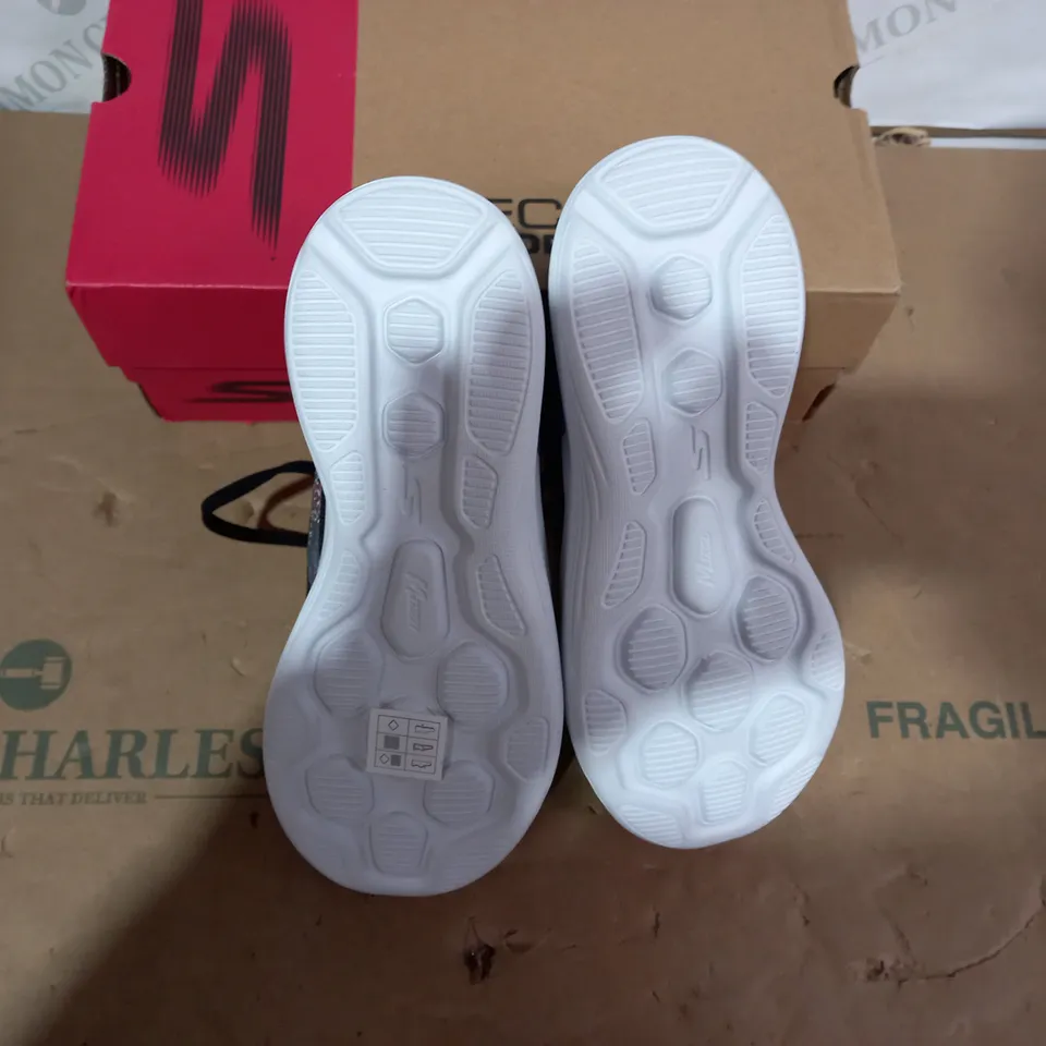 BOXED PAIR OF SKECHERS - SIZE 3.5