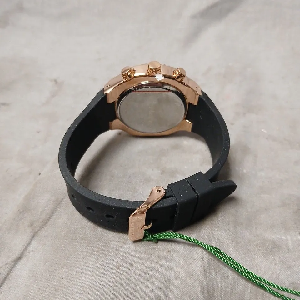 MANN EGERTON CHRONOGRAPH WATCH – ROSE GOLD TONE CASE, BLUE DIAL, BLACK RUBBER STRAP (BOXED)