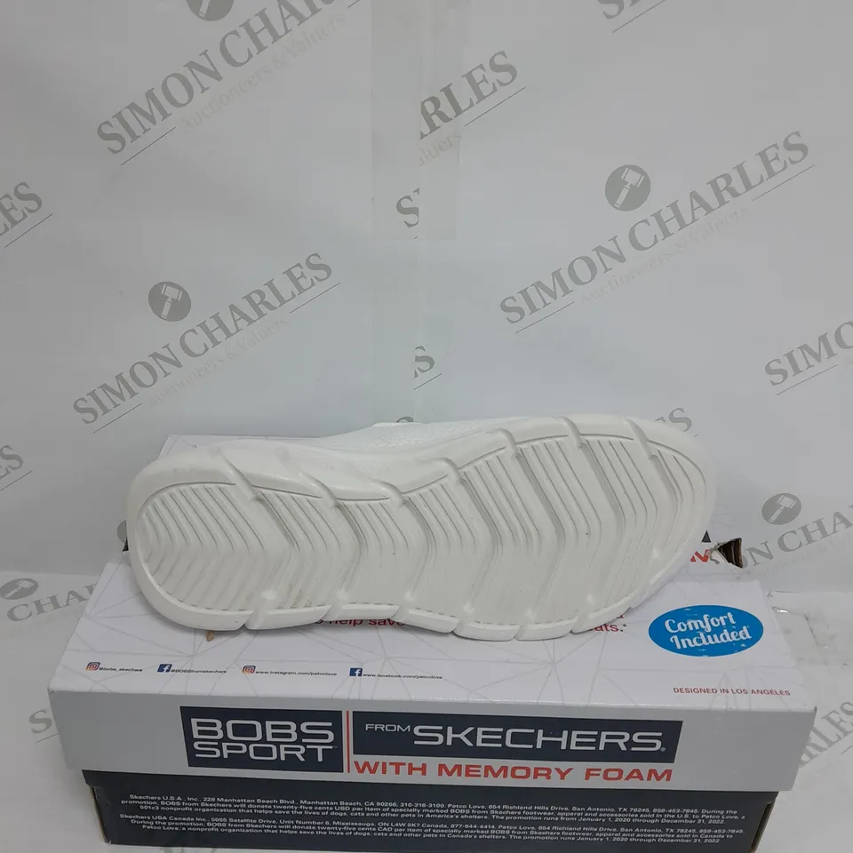 BOBS SPORT BY SKETCHERS WHITE TRAINERS SIZE 5 