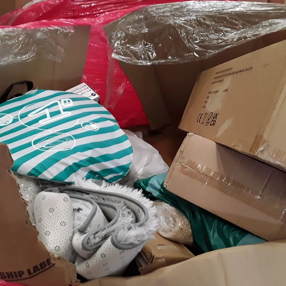 PALLET OF ASSORTED PRODUCTS INCLUDING TOILET SEAT, MINI TRAMPOLINE 40", CAT TREE, SIDE TABLE, GARDEN PRUNERS 