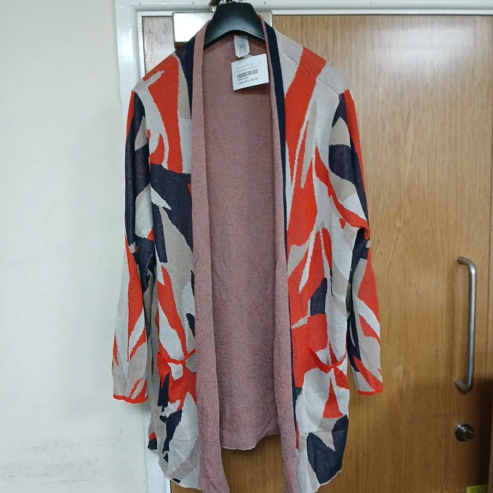 WOMEN'S CLOTHING BUNDLE: PATTERNED CARDIGAN, PINK KNIT CARDIGAN & DENIM JEANS BOX OF APPROXIMATLEY 20 ITEMS WOMANS CLOTHING .