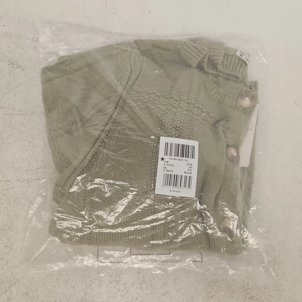 BAGGED ABERCROMBIE & FITCH WOMEN'S TEXTURAL STITCH SHRUNKEN CARDIGAN IN GREEN SIZE MEDIUM