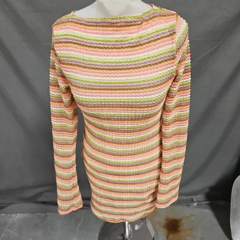 MISSGUIDED BACKLESS DRESS IN MULTI SIZE L