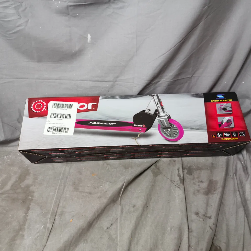 RAZOR SPORTS SCOOTER 