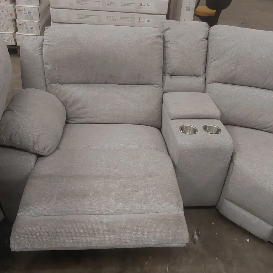 QUALITY DESIGNER FABRIC UPHOLSTERED CORNER SOFA WITH RECLINER, CUP HOLDERS AND STORAGE