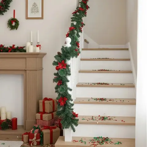 BOXED 270CM LIGHTED FAUX GARLAND WITH LIGHTS (1 BOX)