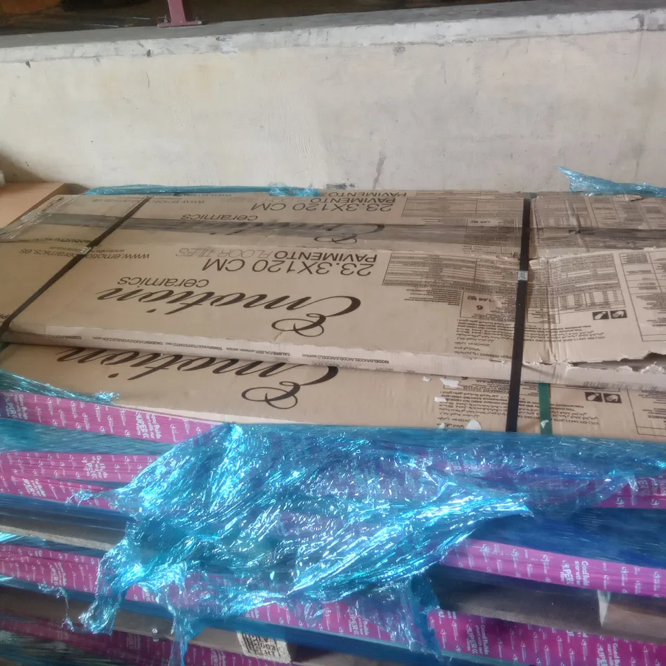 PALLET OF 44 EARTH ROBLE OAK WOOD EFFECT PORCELAIN FLOOR TILE - 1200MM X 233MM