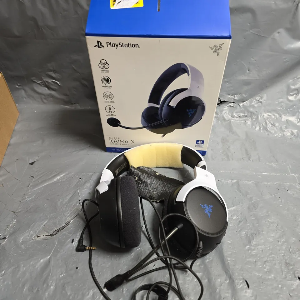 BOXED PLAYSTATION RAZER KAIRA X WIRED HEADSET IN WHITE/BLACK