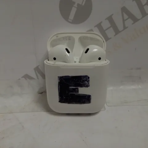 APPLE AIRPODS