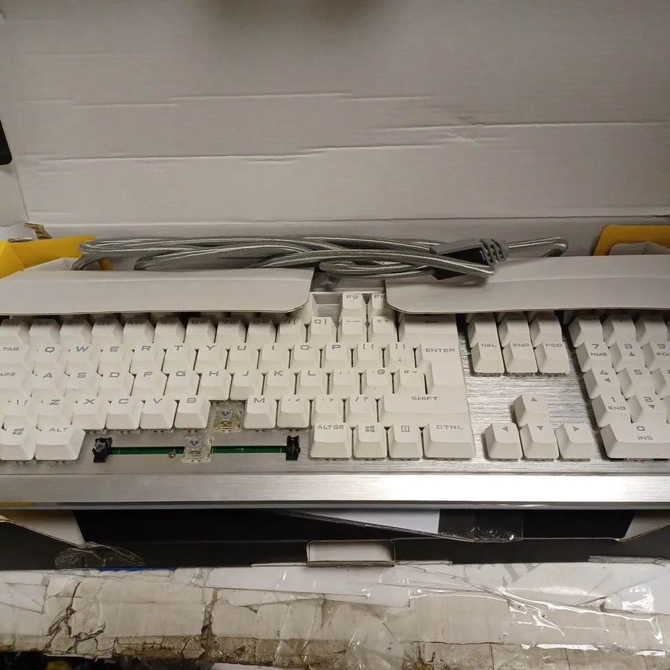 CORSAIR K70 RGB MK.2 SPECIAL EDITION MECHANICAL GAMING KEYBOARD 