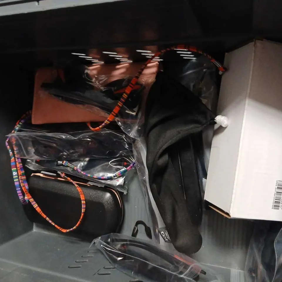 BOX OF ASSORTED SUNGLASSES AND EYEGLASSES 