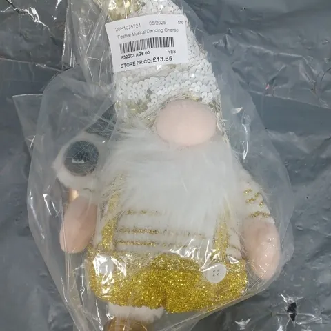 BOX OF APPROXIMATELY 20 ASSORTED ITEMS TO INCLUDE VARIOUS CLOTHING AND HOUSEHOLD PRODUCTS - COLOURS, SIZES, AND STYLES VARY - COLLECTION ONLY