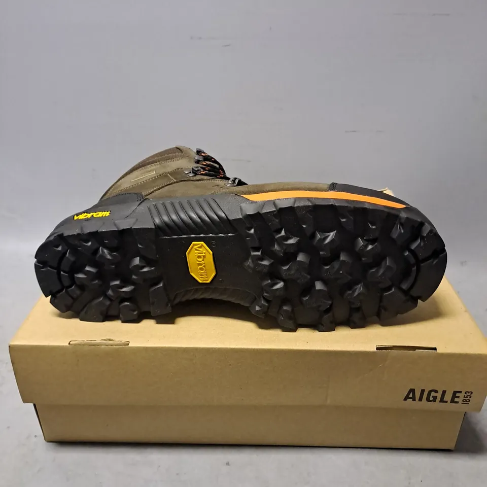 BOXED AIGLE ALTAVIO MID GTX SEPIA BOOTS - UK 10 1/2