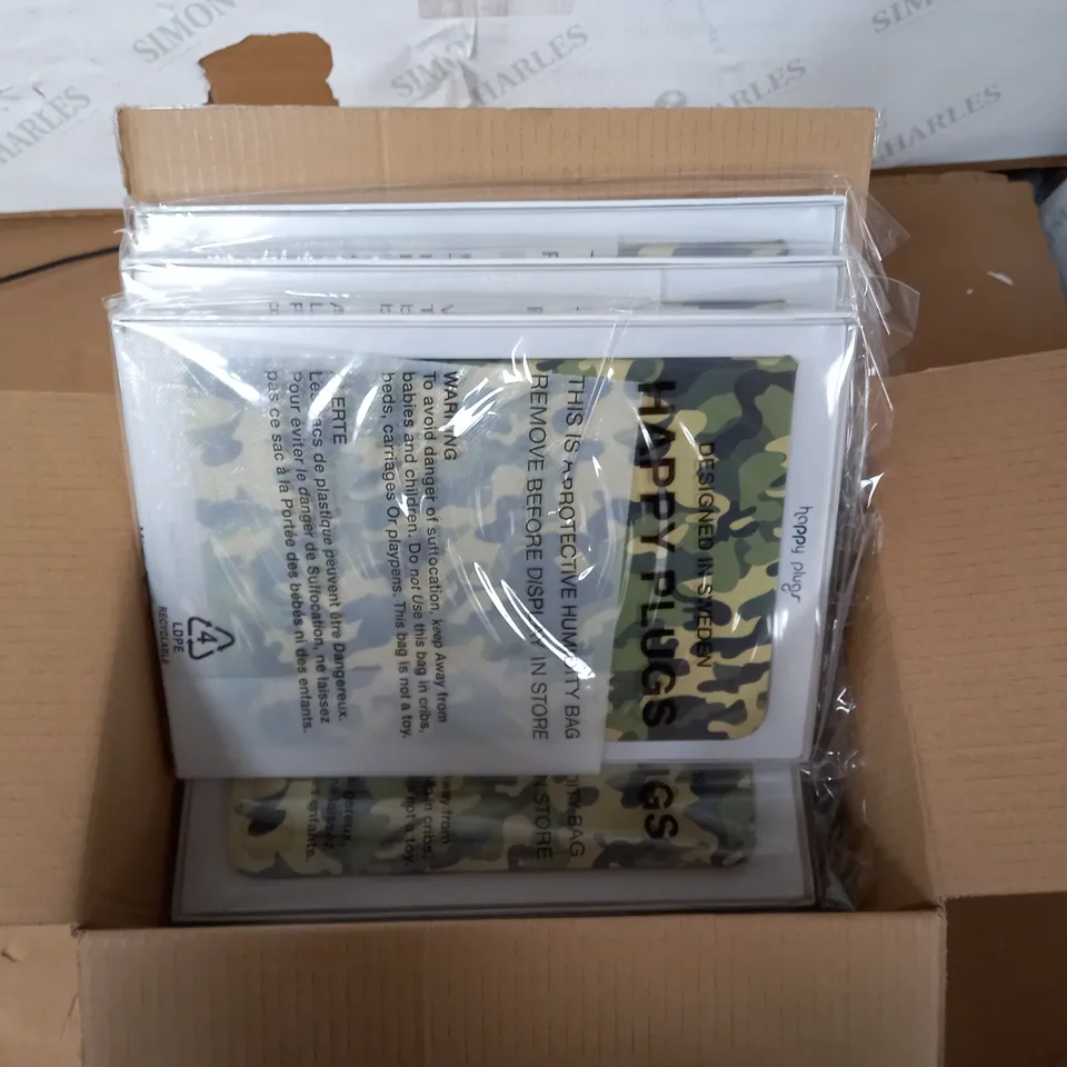 LOT OF 10 HAPPY PLUGS IPAD AIR BOOK CASES - CAMO