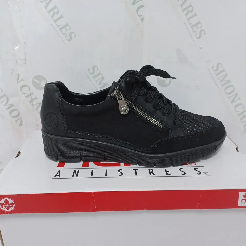 BOXED PAIR OF RIEKER WEDGE TRAINERS WITH SIDE ZIPS IN BLACK - SIZE 6