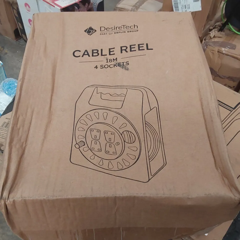 BOXED DESIRETECH 18M 4 SOCKET CABLE REEL 