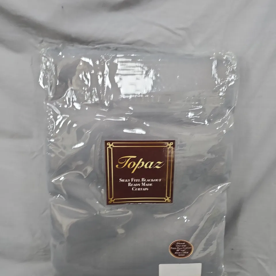 BOX OF APPROX 8 TOPAZ SILKY FEEL BLACK OUT READY MADE CURTAIN – PENCIL PLEAT, GREY