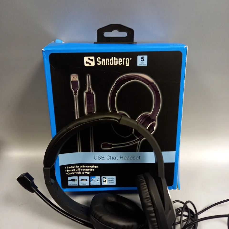 BOXED SANDBERG USB CHAT HEADSET 