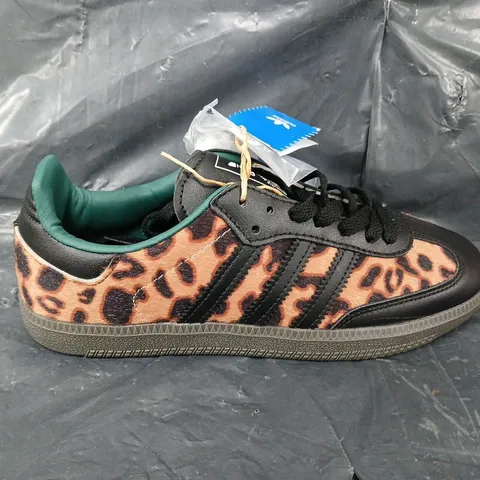 UNBOXED PAIR OF ADIDAS SAMBA OG SHOES - UK SIZE 5