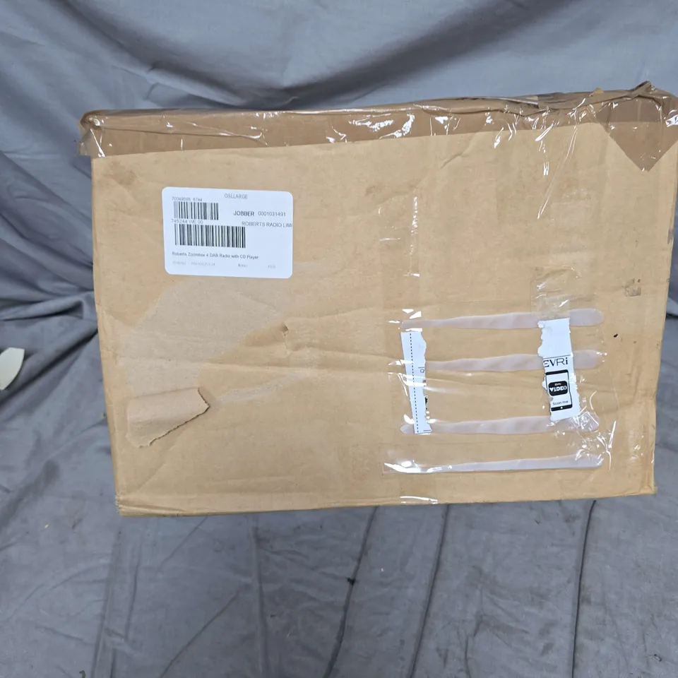 ROBERTS ZOOMBOX 4 DAB RADIO WITH CD PLAYER