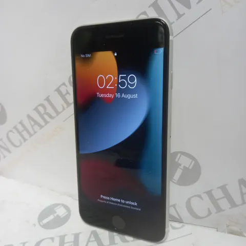 APPLE IPHONE SE IN WHITE