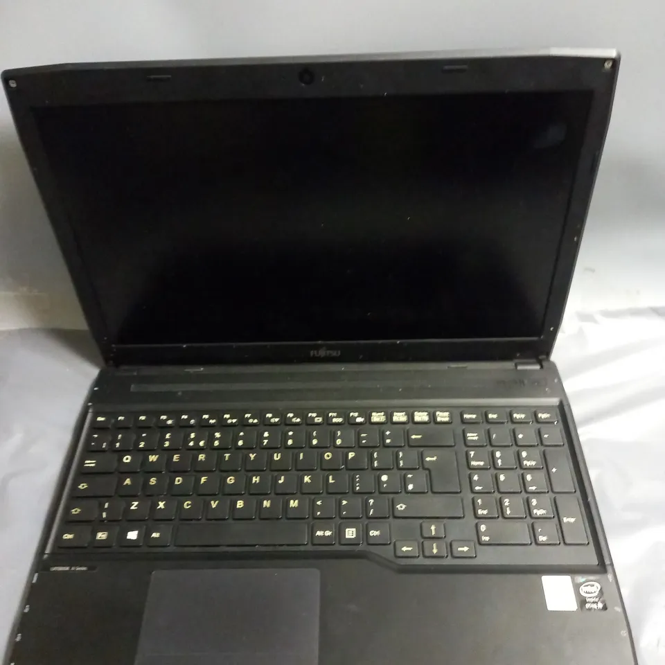 FUJITSU LIFEBOOK A544 15 INCH I5-4210M 2.60GHZ