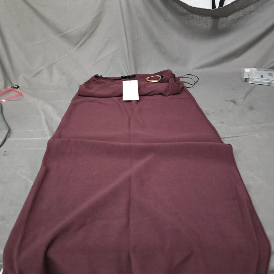 ZARA BURGUNDY KNIT DRESS, UK SIZE M 