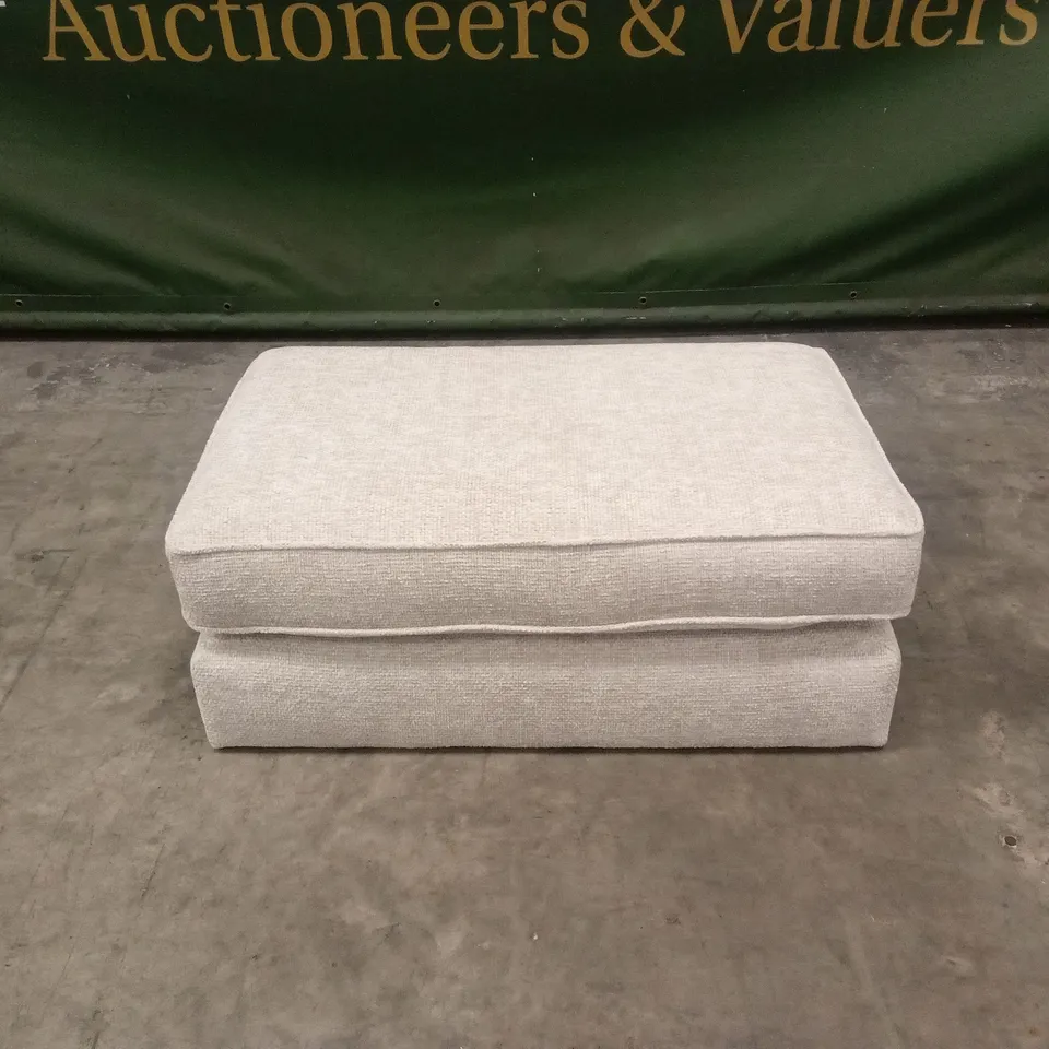 CHUNKY WEAVE FABRIC FOOTSTOOL - NATURAL