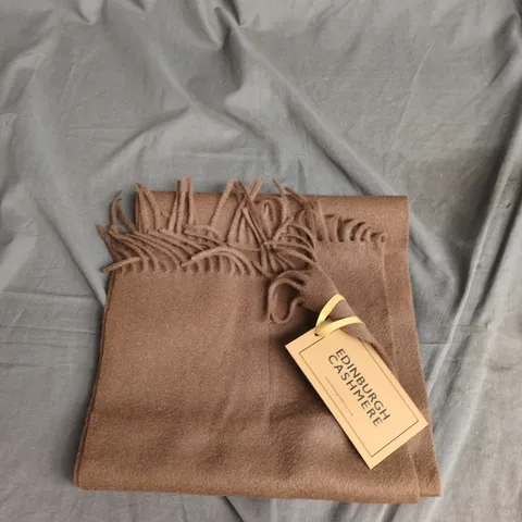 EDINBURGH CASHMERE BROWN CASHMERE SCARF WITH TASSELS