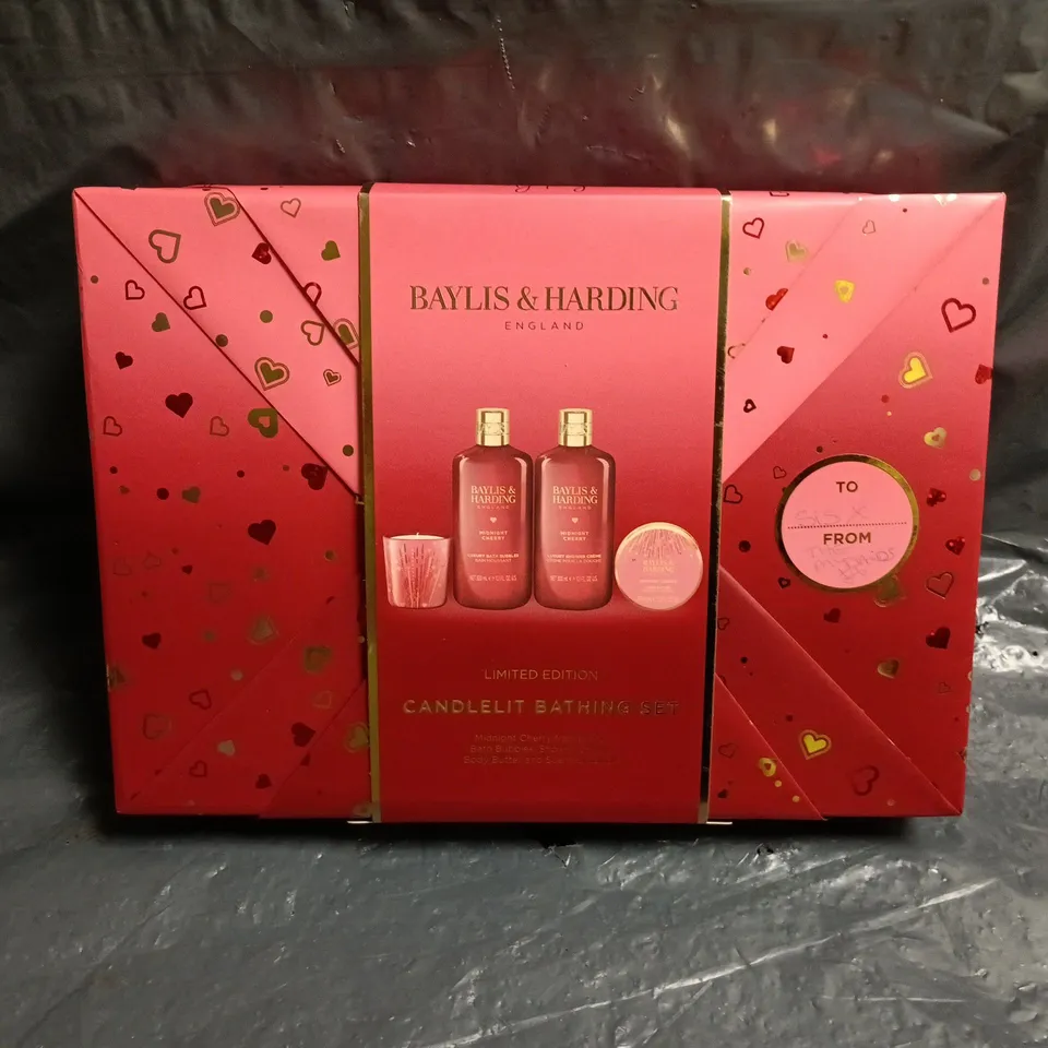 BAYLIS & HARDING CANDLEHIT BATHING SET
