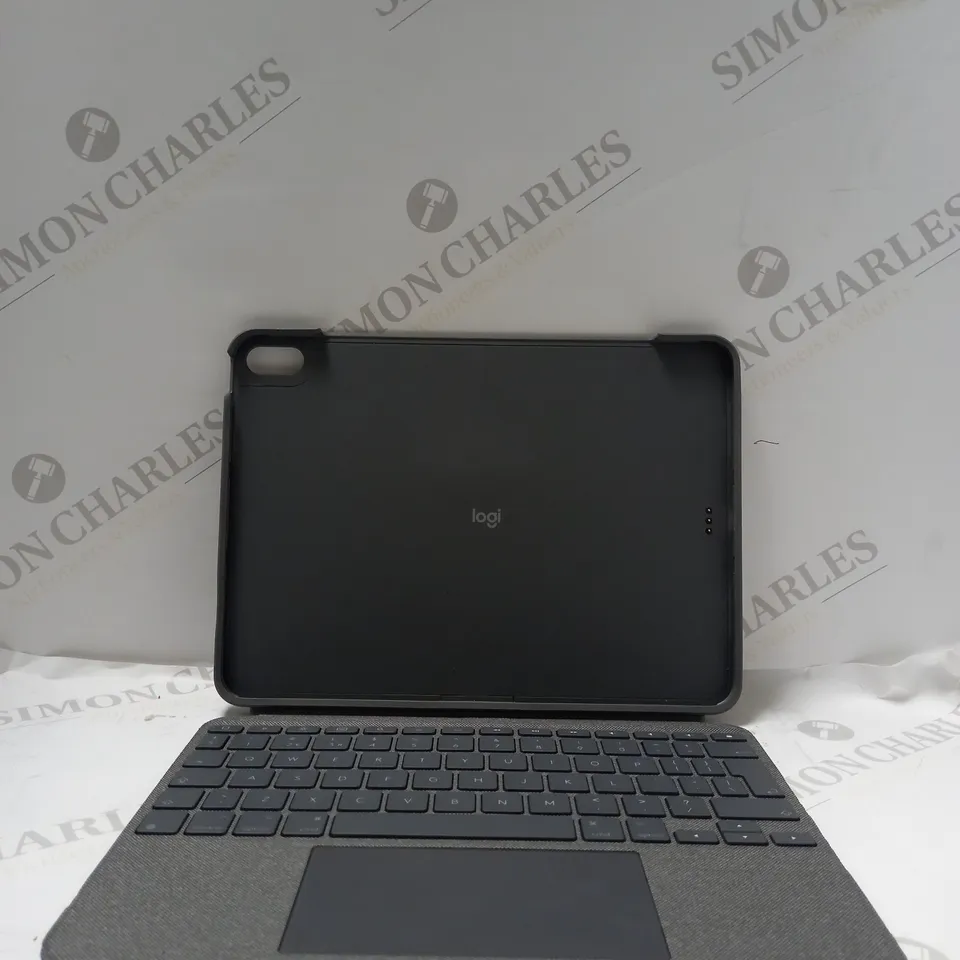 LOGITECH TABLET CASE WITH KEYBOARD - IPAD AIR 4TH/5TH GEN 