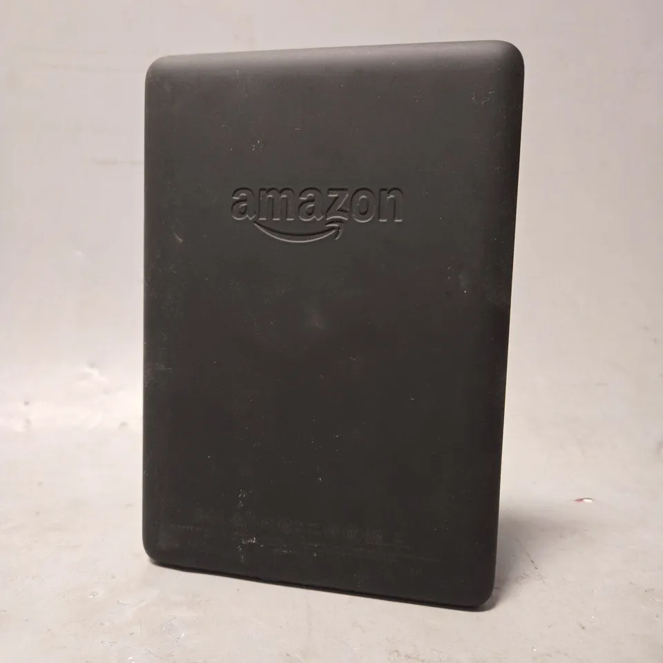AMAZON KINDLE E-READER