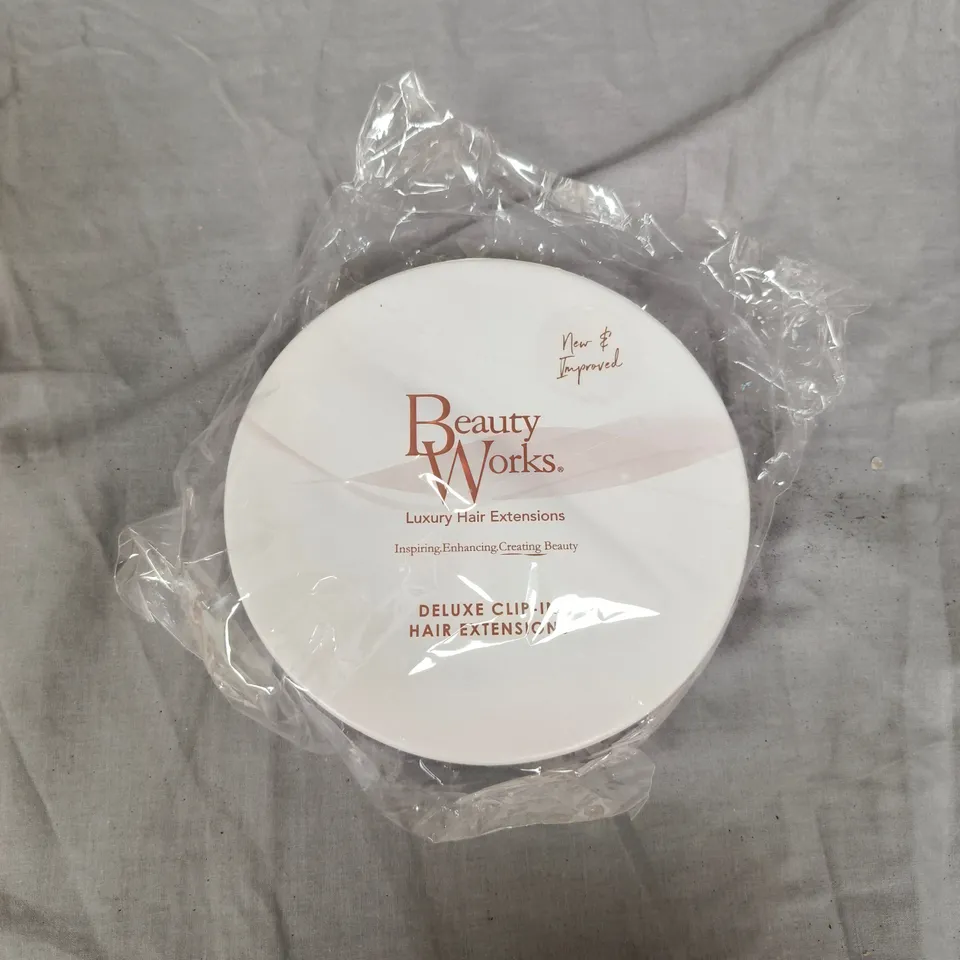 BOXED BEAUTY WORKS 20" CLIP-IN HAIR EXTENSION IN MOCHA MELT