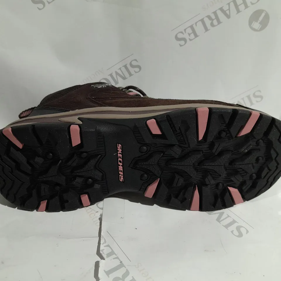 SKECHERS ALPH CHOCOLATE BROWN WATERPROOF BOOTS - SIZE 6.5