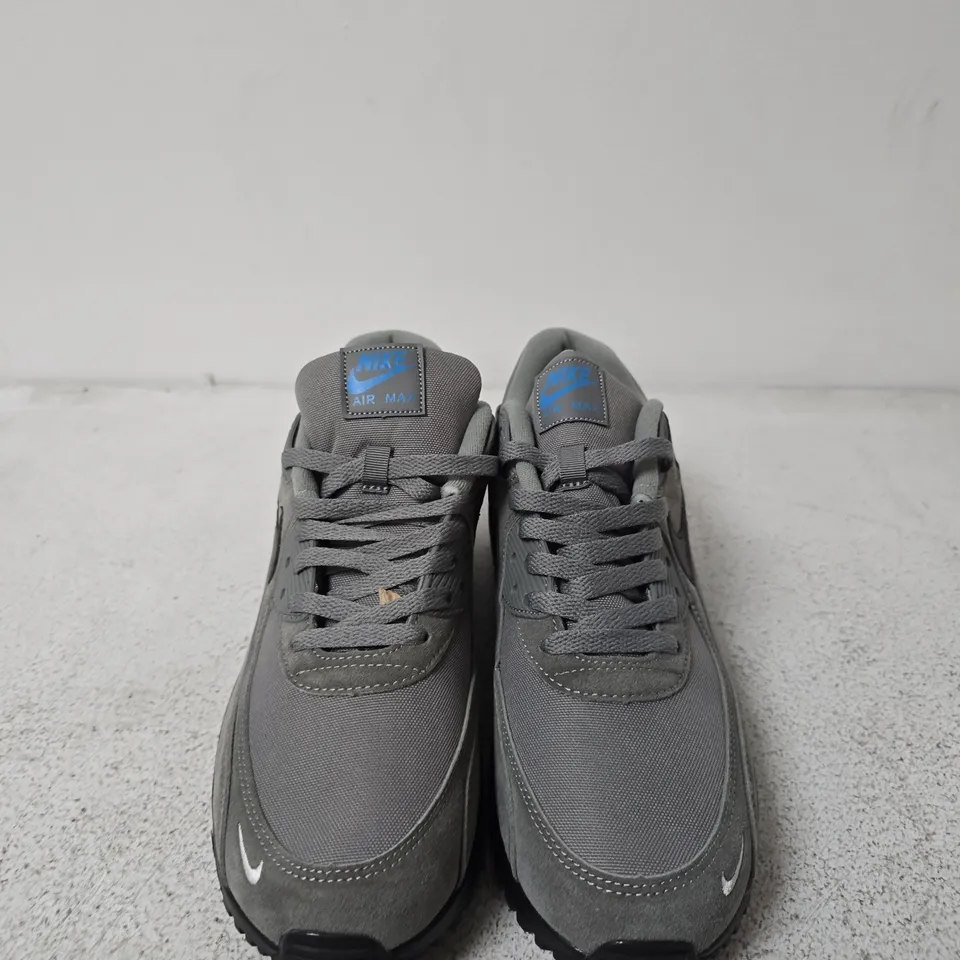 BOXED PAIR OF NIKE AIR MAX 90 TRAINERS - UK SIZE 11