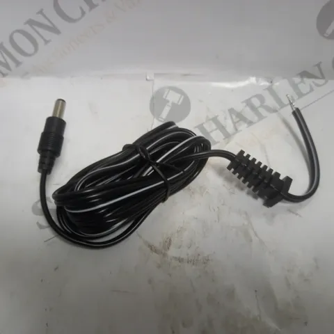 BOX OF APPROXIMATELY 40 TT ELECTRONICS OUL2502 3A LEADS