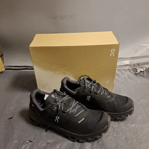 BOXED PAIR OF CLOUDVENTURE WATERPROOF UK 4.5 BLACK 