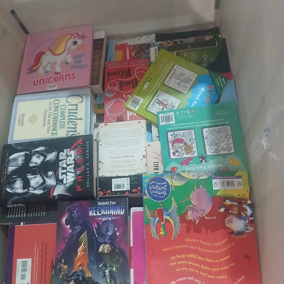 LARGE QUANTITY OF ASSORTED BOOKS