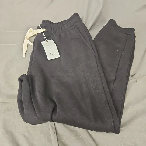 FOLK FORM JOGGER IN BLACK SIZE XL
