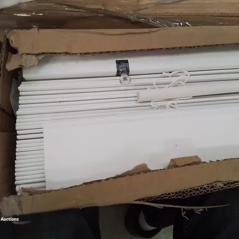 BOXED FAUX WOODEN BLIND 90X120CM IN WHITE