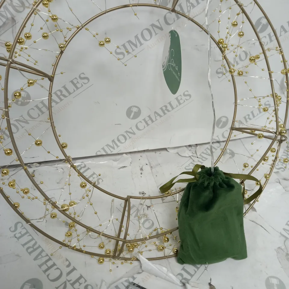 BOXED PRE-LIT GOLDEN DECORATION 