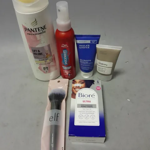 APPROXIMATELY 20 ASSORTED HEALTH & BEAUTY ITEMS TO INCLUDE - PANTENE SHAMPOO, WELLA SHOCKWAVES GEL SPRAY AND BIORE PORE STRIPS